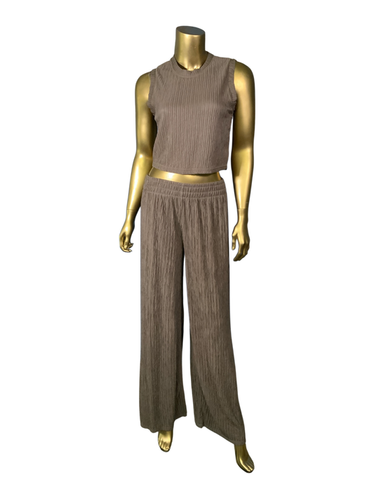 Love Poem Crinkled Plisse 2-Piece Set Sleeveless Crop Top & Wide Leg Pant Set